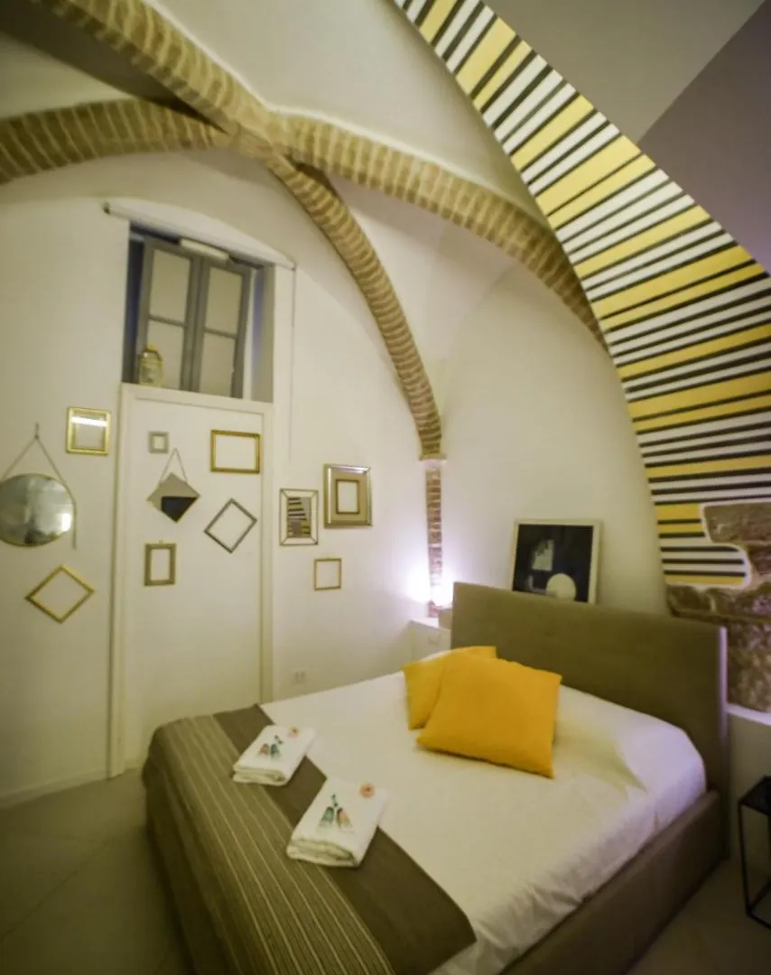 Little Italy Hostel Ex Chiesa S Donato